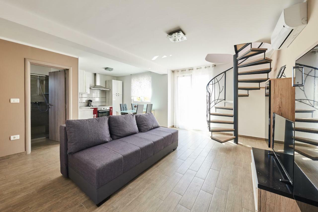Apartman Tamara Umag Bagian luar foto
