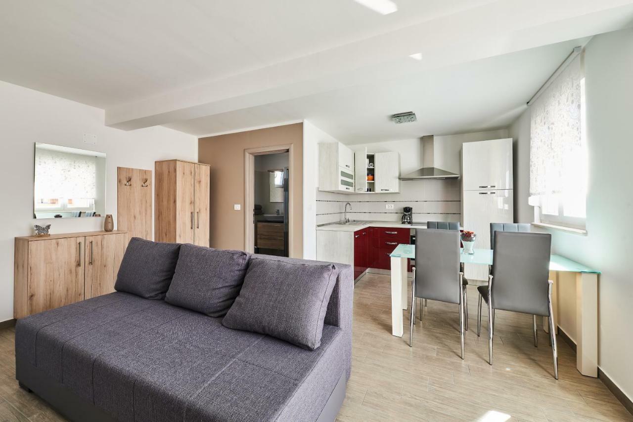 Apartman Tamara Umag Bagian luar foto